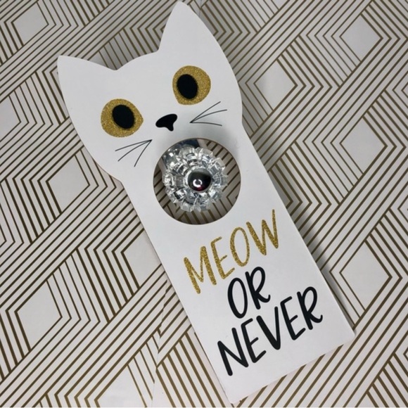 MEOW or NEVER Kitty Cat Lover Adorable‎ Wooden Door Hanger NEW! - Picture 11 of 11